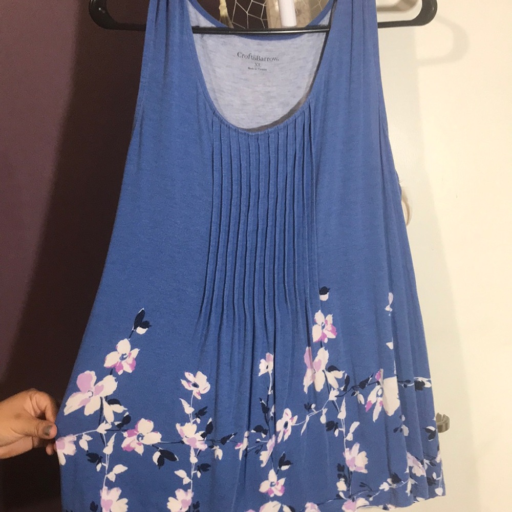 Sleeveless blue summer top!